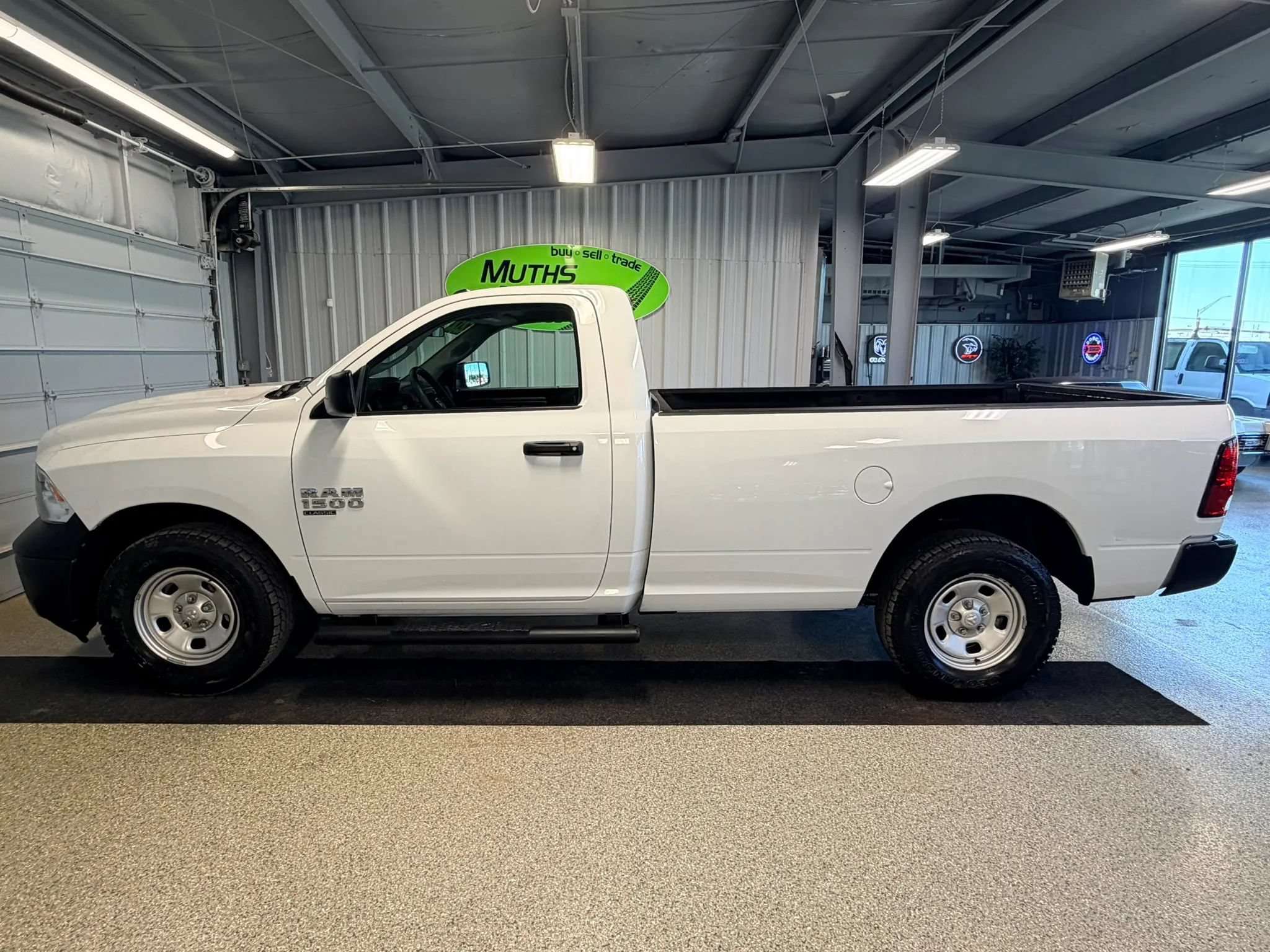Used 2022 RAM 1500 Tradesman w/ Power & Remote Entry Group AWD/4WD image 7