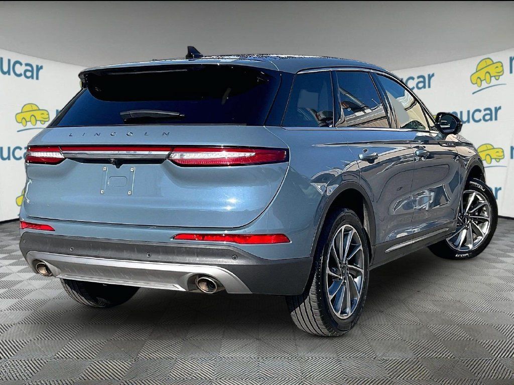 Used 2023 Lincoln Corsair AWD w/ Equipment Group 101A image 6