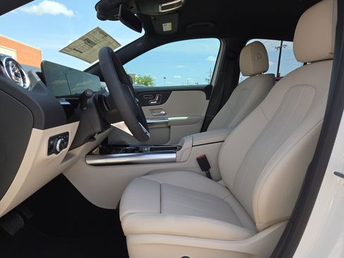 New 2025 Mercedes-Benz GLA 250 GLA 250 image 16