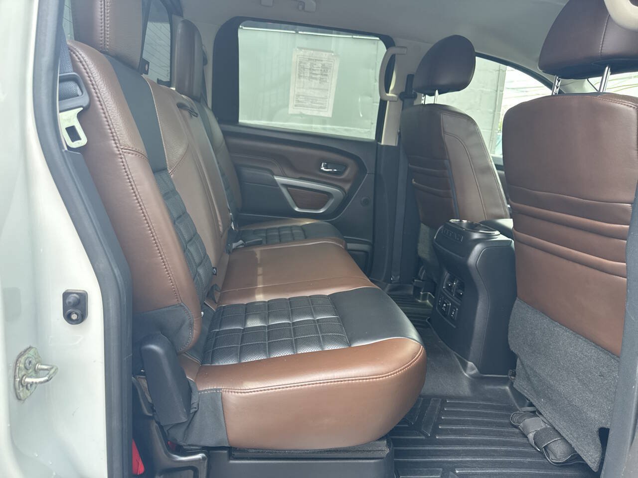 Used 2017 Nissan Titan Platinum Reserve AWD/4WD image 22