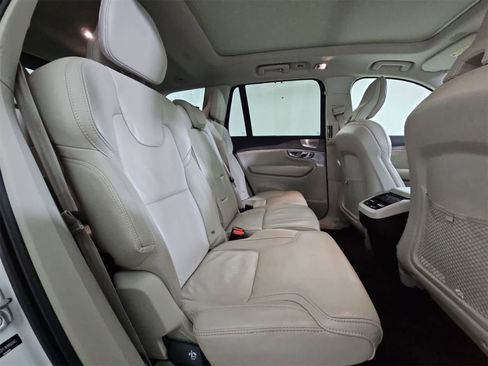 Used 2022 Volvo XC90 T6 Inscription w/ Advanced Package image 21