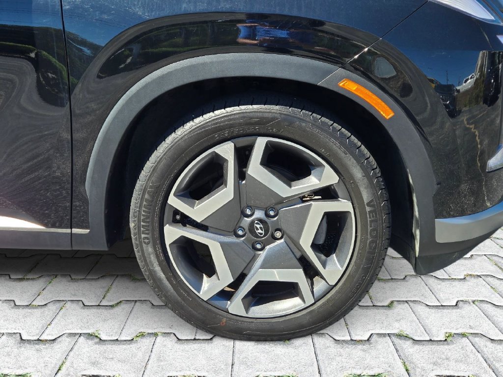 Certified 2024 Hyundai Palisade Limited FWD image 3