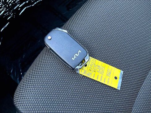 Used 2024 Kia Forte LXS w/ LXS Technology Package FWD image 14