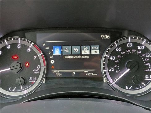 Used 2023 Toyota Highlander LE image 11