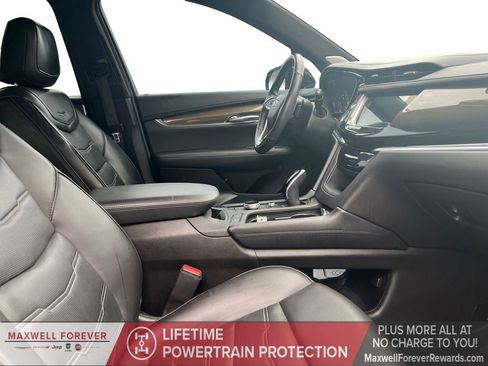 Used 2022 Cadillac XT6 Premium Luxury w/ Platinum Package image 24