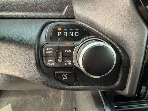 Used 2024 RAM 1500 Big Horn AWD/4WD image 19