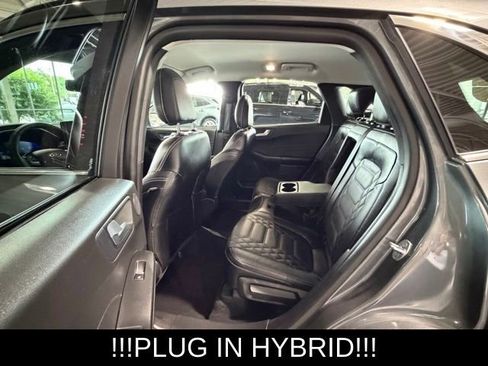 Used 2023 Ford Escape SE w/ PHEV Premium Package FWD image 16