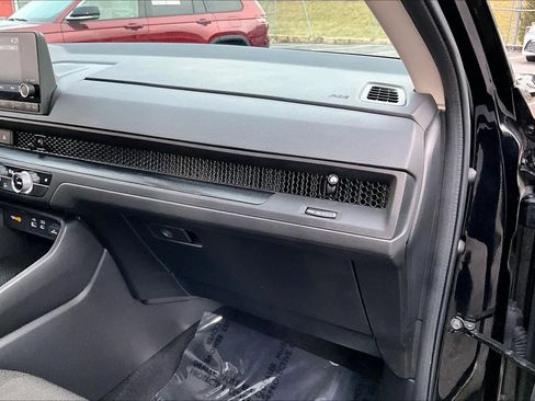 Used 2023 Honda CR-V EX image 17