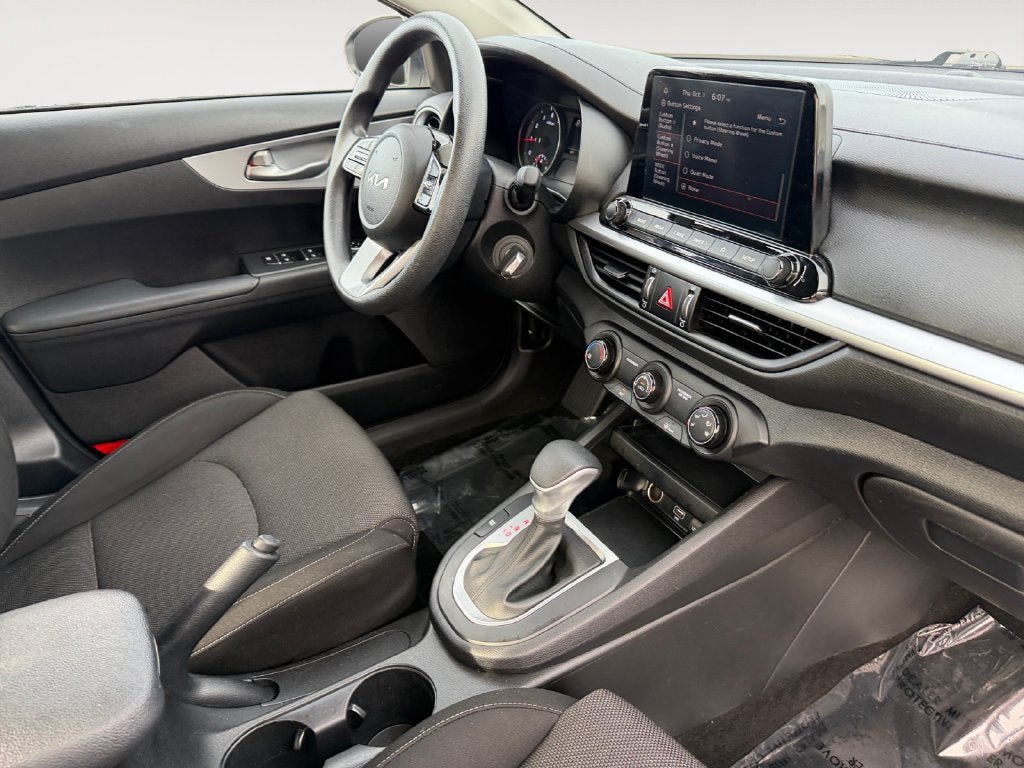 Used 2023 Kia Forte LXS FWD image 27