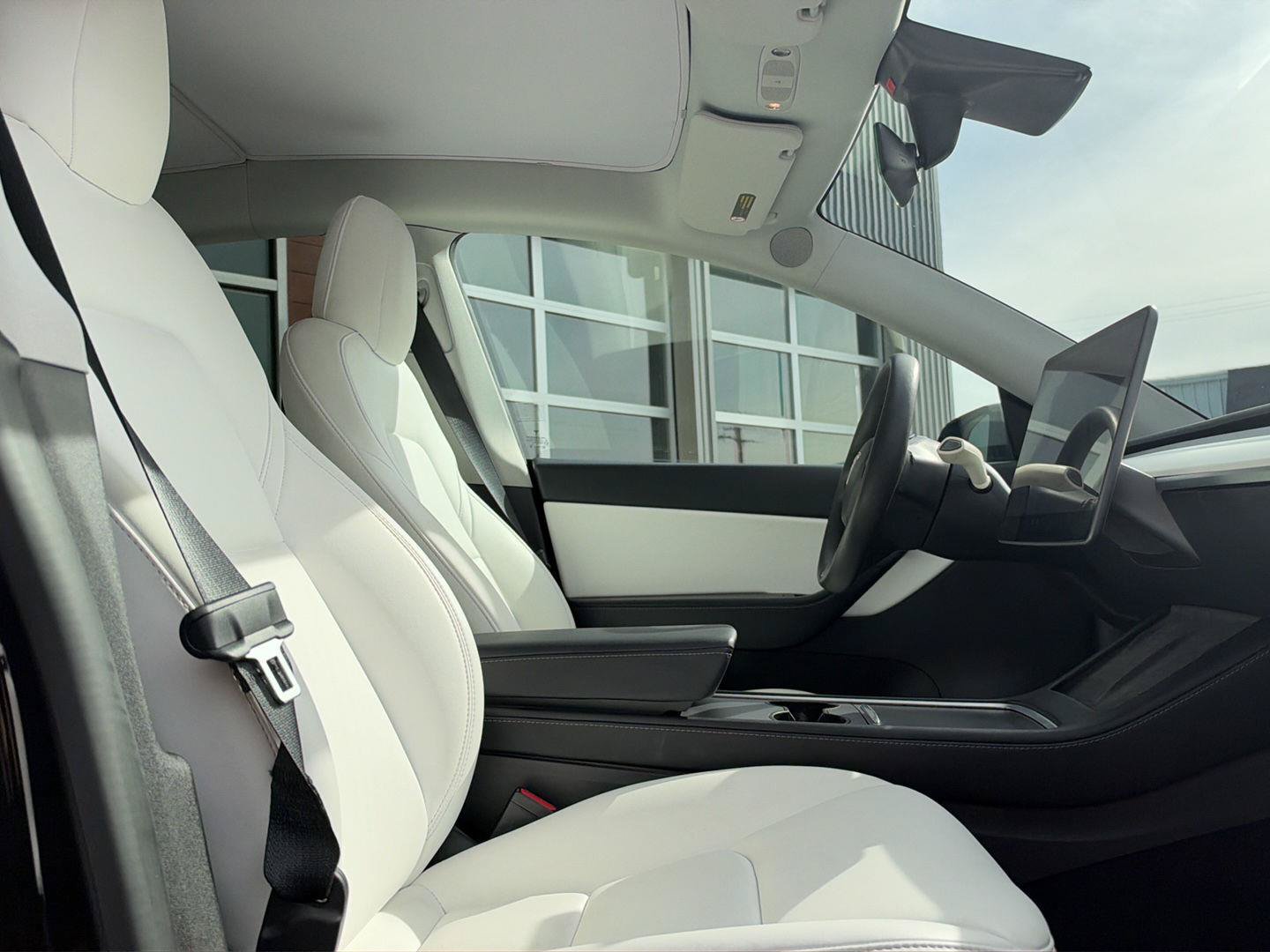 Used 2022 Tesla Model Y Performance AWD/4WD image 13