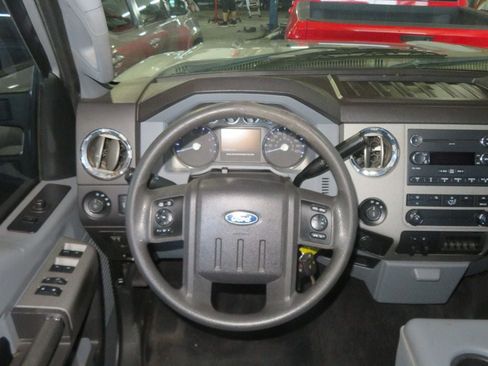 Used 2012 Ford F250 XLT w/ XLT Premium Pkg AWD/4WD image 38