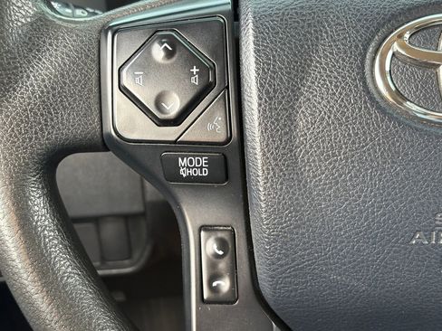 Used 2020 Toyota Tacoma SR w/ SR Convenience Package image 17