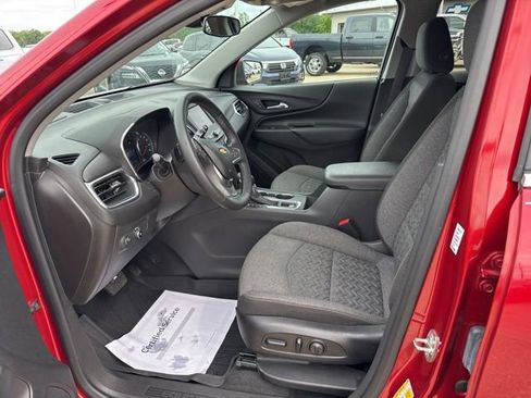 Used 2024 Chevrolet Equinox LT w/ LPO, Floor Liner Package FWD image 14