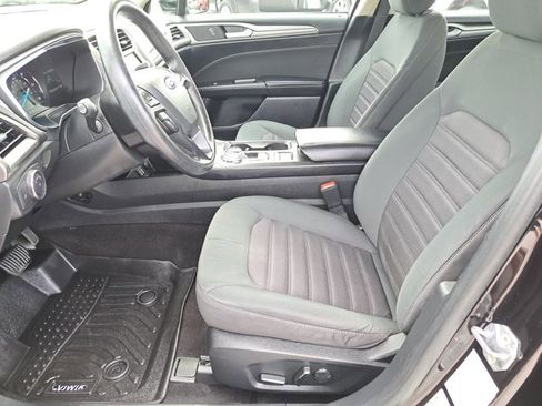 Certified 2020 Ford Fusion SE image 17