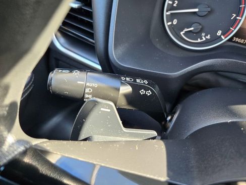 Used 2021 Nissan Rogue SV image 20