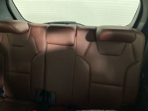 Used 2024 Kia Telluride SX Prestige w/ Towing Package image 30