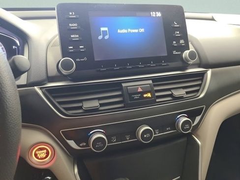 Used 2019 Honda Accord LX image 27