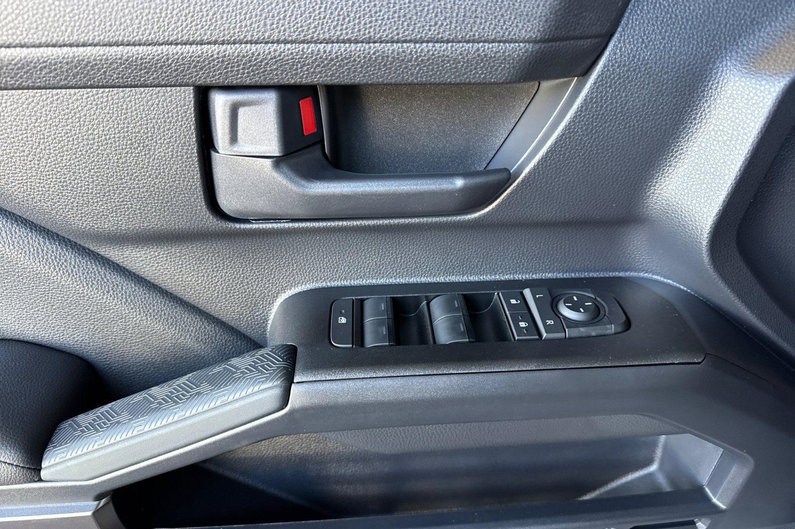 New 2026 Toyota 4Runner SR5 AWD/4WD image 8