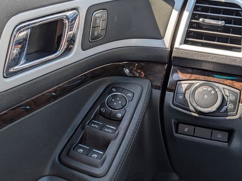 Used 2013 Ford Explorer Limited FWD image 25