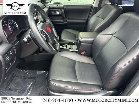 Used 2018 Toyota 4Runner TRD Off-Road Premium w/ TRD Performance Package image 22