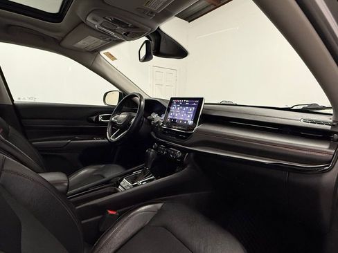 Used 2022 Jeep Compass Trailhawk w/ Sun and Sound Group image 13