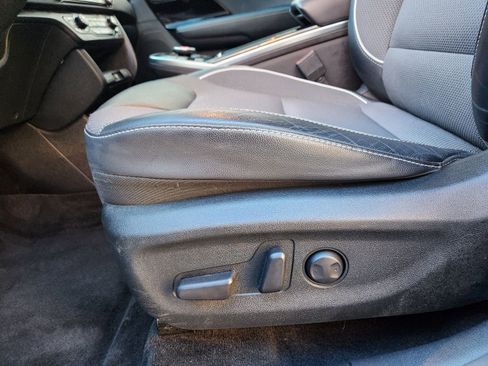 Used 2022 Kia Niro EX image 31