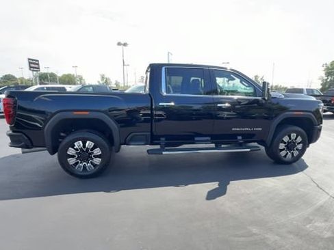 Certified 2024 GMC Sierra 3500 Denali w/ Denali Reserve Package AWD/4WD image 9