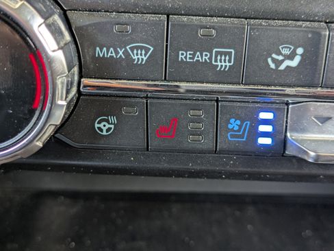 Used 2021 Ford F150 Lariat w/ Equipment Group 502A High AWD/4WD image 26