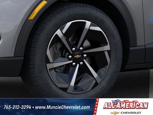 New 2026 Chevrolet Equinox EV LT image 9