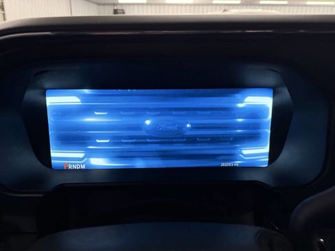 Used 2024 Ford F250 Lariat w/ Chrome Package image 22