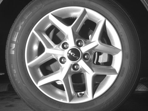 Used 2025 Kia Soul LX w/ LX Technology Package FWD image 13