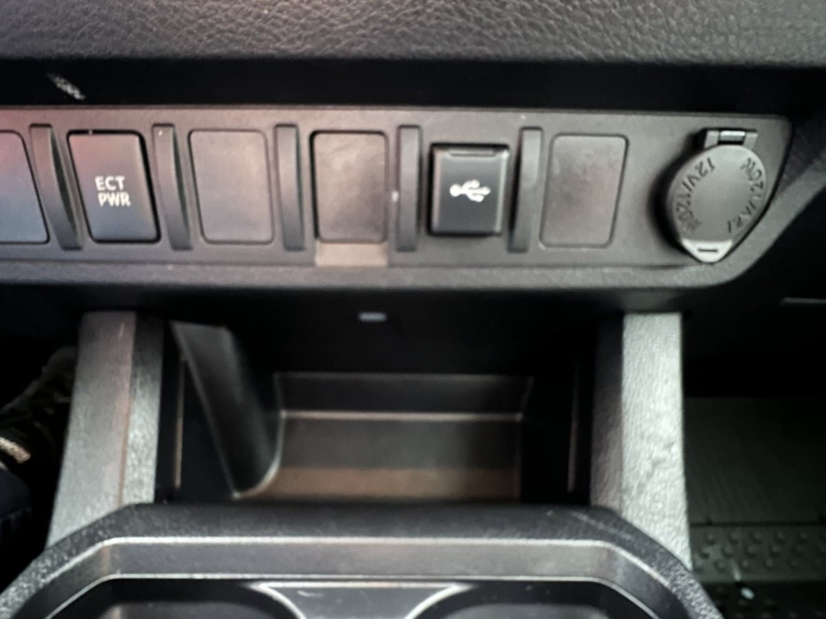 Used 2021 Toyota Tacoma SR AWD/4WD image 22