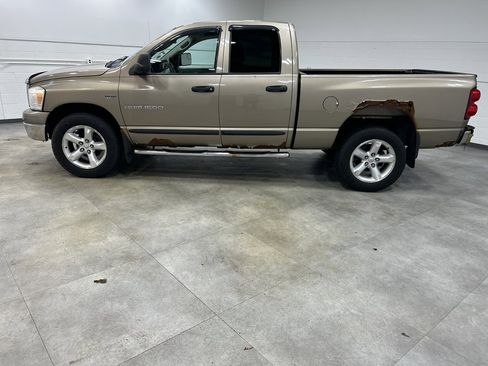 Used 2007 Dodge Ram 1500 Truck SLT w/ Quad Cab Big Horn Value Group image 8