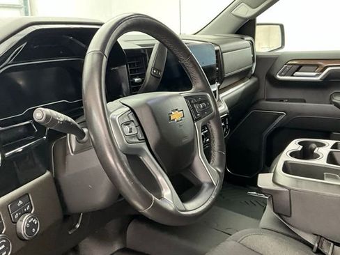 Used 2022 Chevrolet Silverado 1500 LT image 15