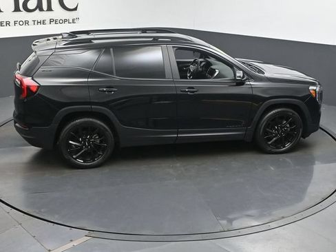 Used 2023 GMC Terrain SLE w/ Driver Convenience Package FWD image 38