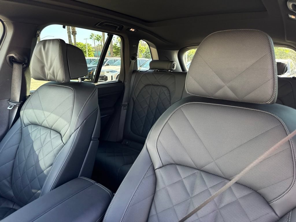 Used 2026 BMW X5 sDrive40i w/ M Sport Package RWD image 22