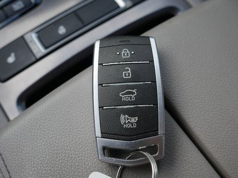 Used 2018 Genesis G80 3.8 image 22