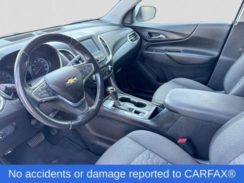 Used 2018 Chevrolet Equinox LT FWD image 2