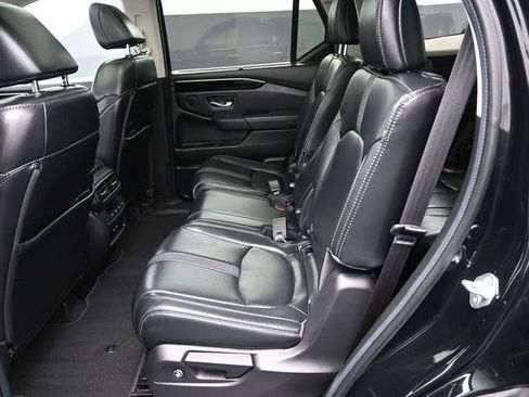 Used 2024 Honda Pilot Touring image 26