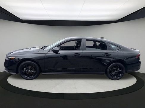 Used 2025 Honda Accord SE image 10
