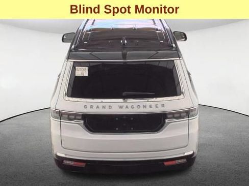 Used 2025 Jeep Grand Wagoneer 4WD image 7