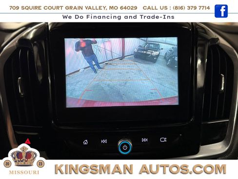 Used 2018 Chevrolet Traverse LT FWD image 22