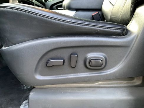 Used 2018 Nissan Titan PRO-4X w/ Pro-4x Utility Package image 23