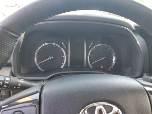 Used 2023 Toyota 4Runner TRD Off-Road Premium w/ Off Road Premium Plus Package AWD/4WD image 23