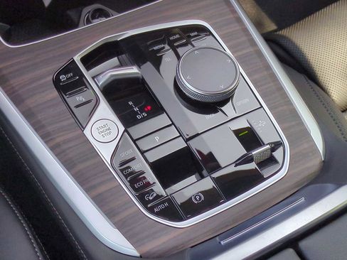 Used 2026 BMW X5 xDrive40i w/ M Sport Package image 35