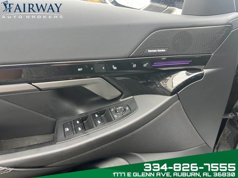 Used 2024 BMW 530i w/ Premium Package image 15