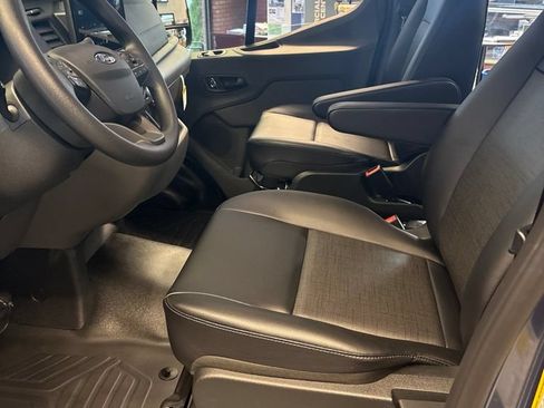 New 2026 Ford Transit 250 Low Roof w/ Load Area Protection Package RWD image 21
