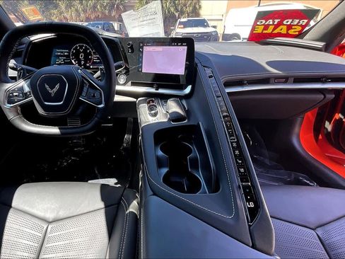 Used 2025 Chevrolet Corvette Stingray Preferred Cpe w/ 2LT RWD image 16