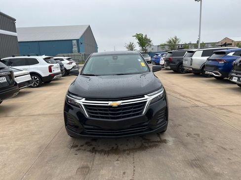 Used 2024 Chevrolet Equinox LS w/ LS Convenience Package AWD/4WD image 5