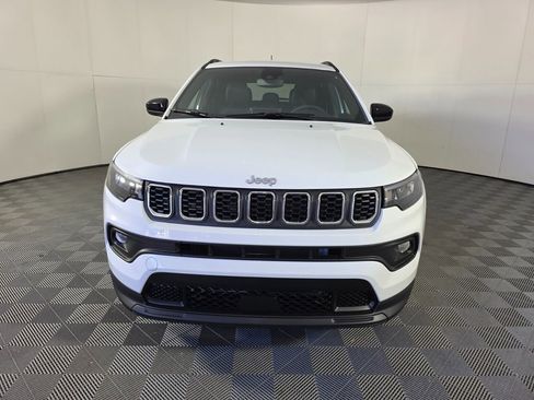 New 2026 Jeep Compass Latitude image 3